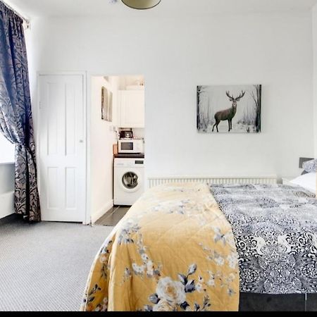 Hooton Apartment 1 Bed Kilnhurst Екстериор снимка