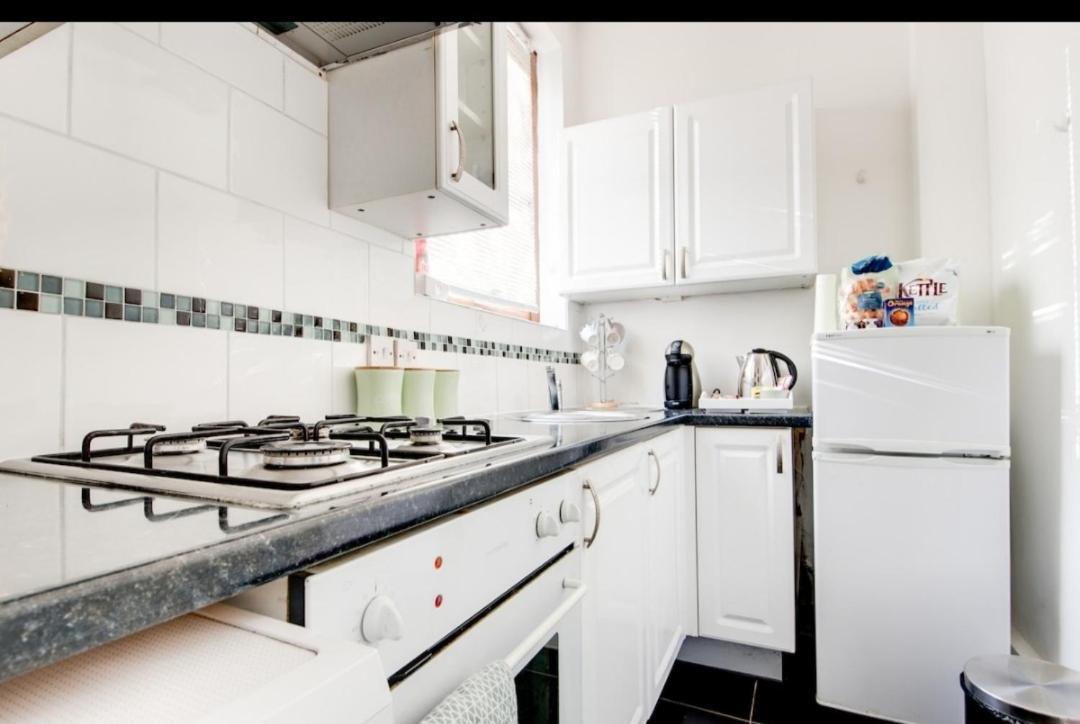 Hooton Apartment 1 Bed Kilnhurst Екстериор снимка